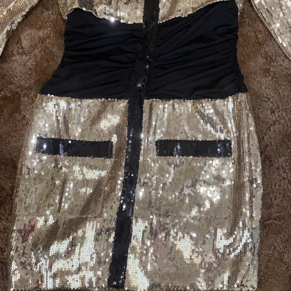 Dress - Picture 4 of 8